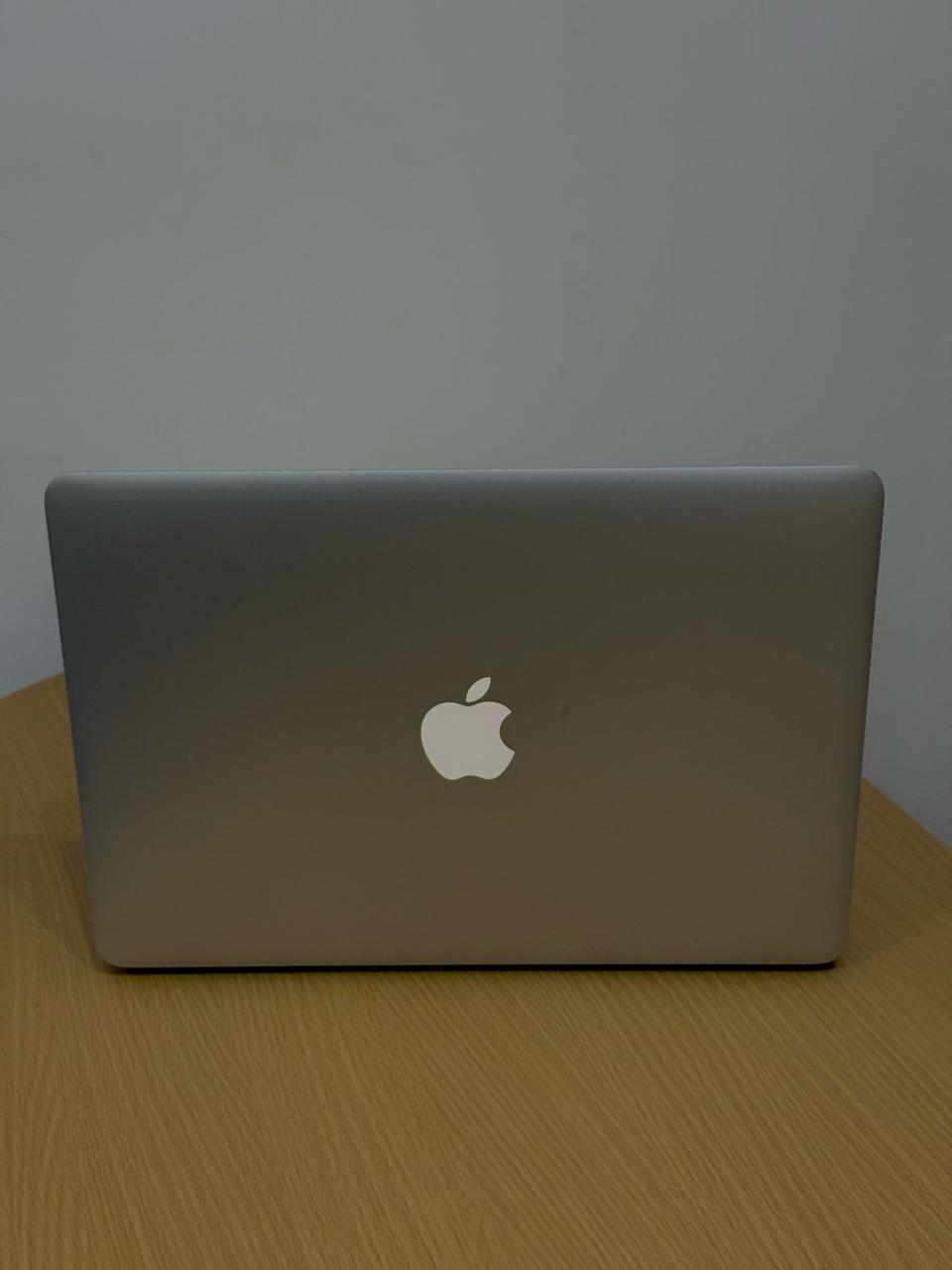 MacBook Air 13” (A1466, 2015)